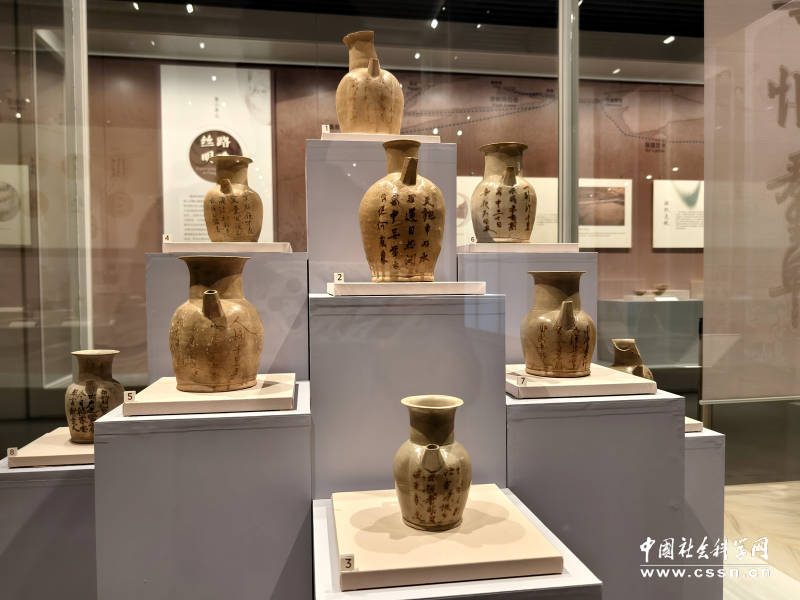 "唐风妙彩—长沙窑瓷器精品展"在武汉博物馆展出